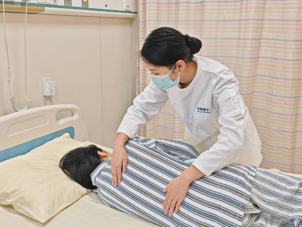 媒体管家：泰心康护：探索免陪照护之路 推动前沿科技服务应用落地
