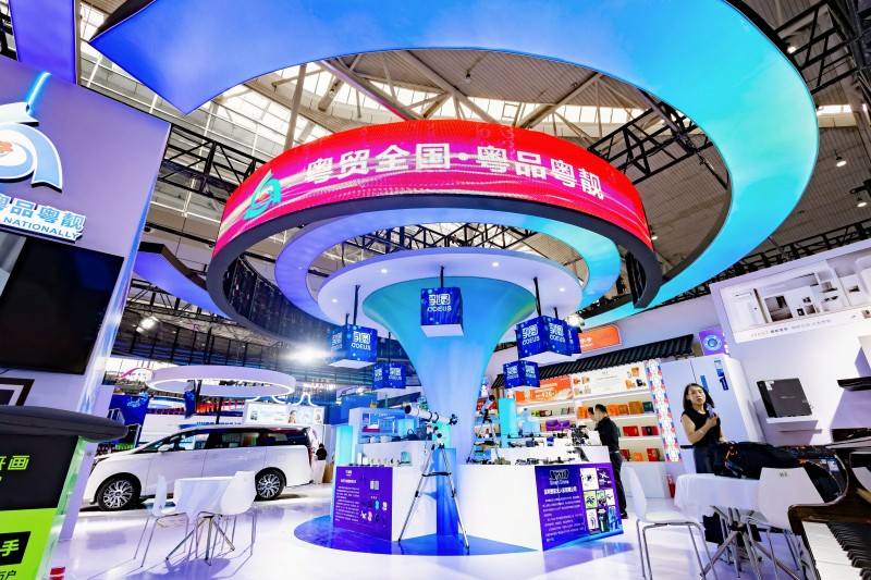 万和星瀚套系亮相第八届中国—亚欧博览会 万和星瀚套系亮相第八届中国—亚欧博览会