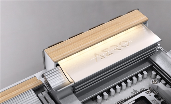 技嘉X870E AERO X3D WOOD主板用上木头、皮革:精美如艺术品