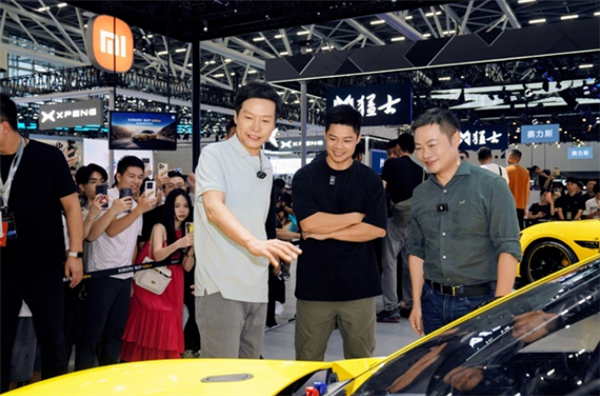 百米成绩9.83 亚洲飞人！苏炳添宣布正式退役