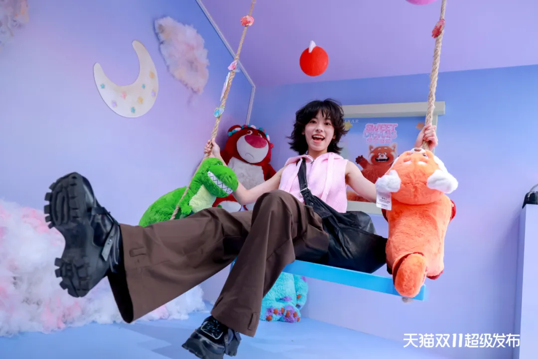 50个全球大牌，在「天猫双11超级发布」觉醒(图4)