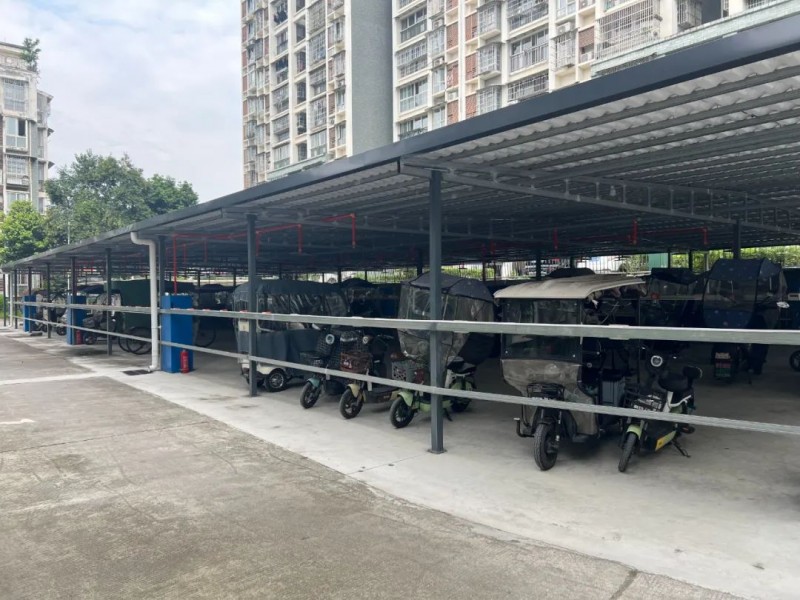 200余辆电动车充电竟零事故！记者暗访德阳小区揭密这个会灭火的充电桩(图2)