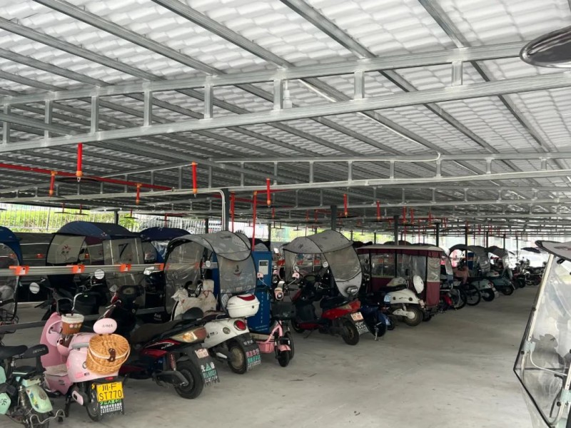 200余辆电动车充电竟零事故！记者暗访德阳小区揭密这个会灭火的充电桩(图3)