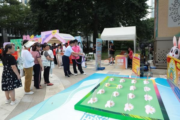 “多维创新+总分联动”华安保险金融宣传周活动精彩纷呈(图2) “多维创新+总分联动”华安保险金融宣传周活动精彩纷呈(图2)