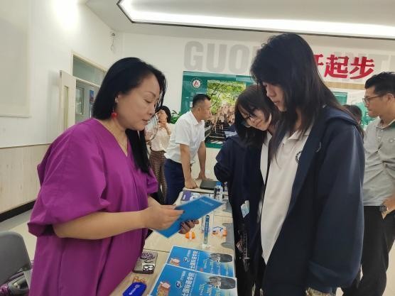 2024国开中学国际部本年度第一场国际教育展成功举办！(图10)
