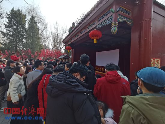 【新春走基层】北京：逛庙会，让“年味”拉满(图6)