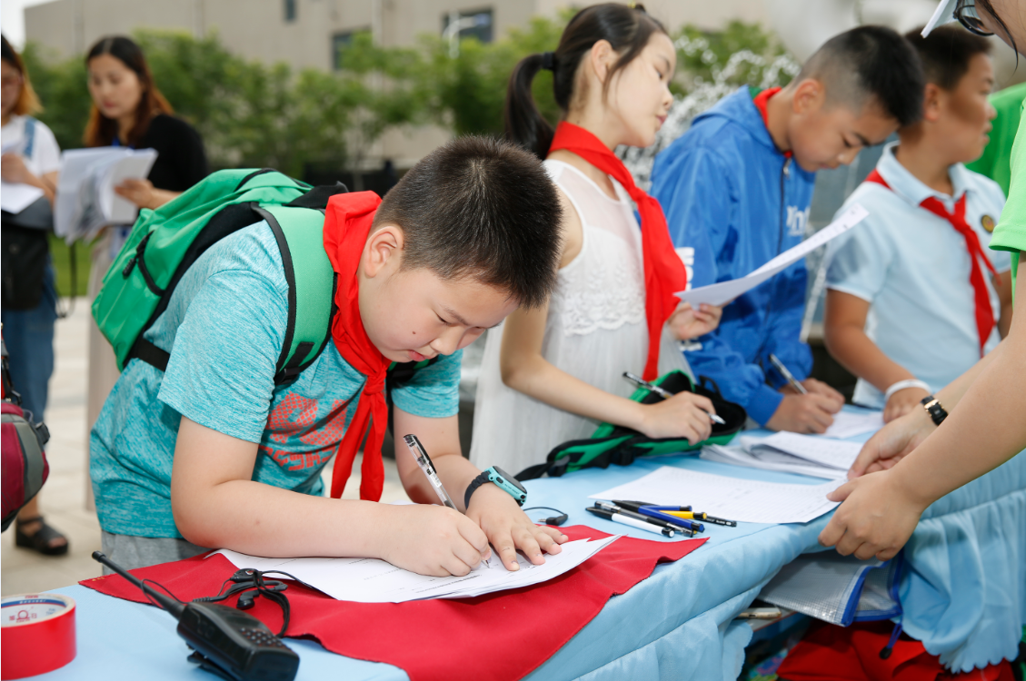 天津伊康视光“保护视力，健康用眼”校园活动(图3)