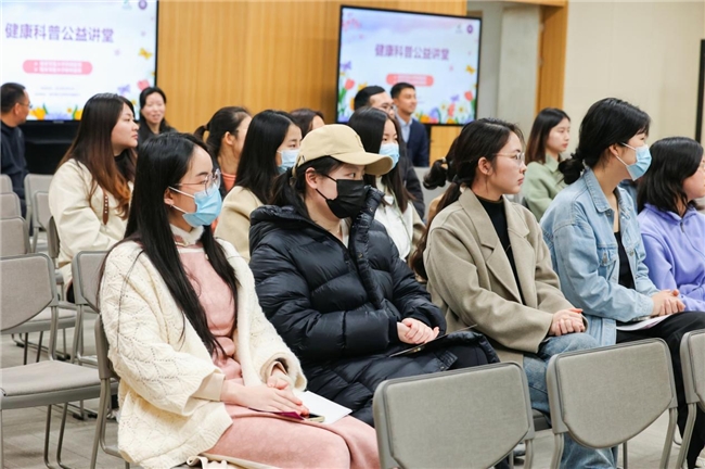 医学专家云集!南开中学举办医学科普公益讲座(图2) 医学专家云集!南开中学举办医学科普公益讲座(图2)