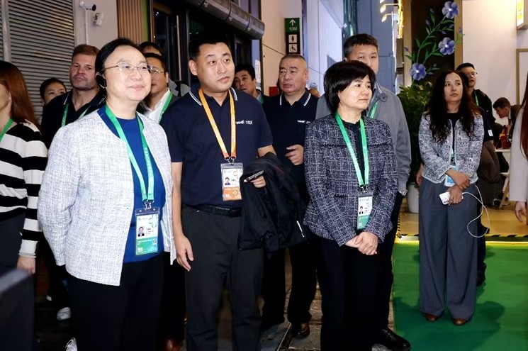 高品质麦卢卡蜂蜜——百维塔,进博会首秀(图3) 高品质麦卢卡蜂蜜——百维塔,进博会首秀(图3)